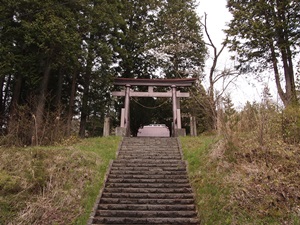 高館八幡神社